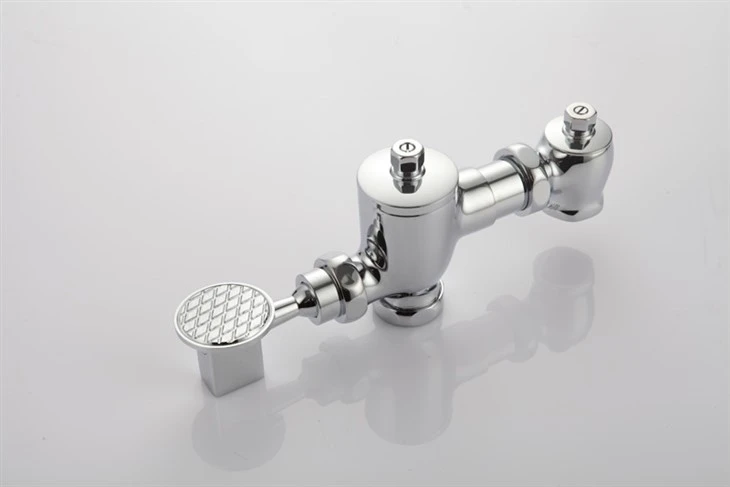 Round Pedal Plate Toilet Flush Valve